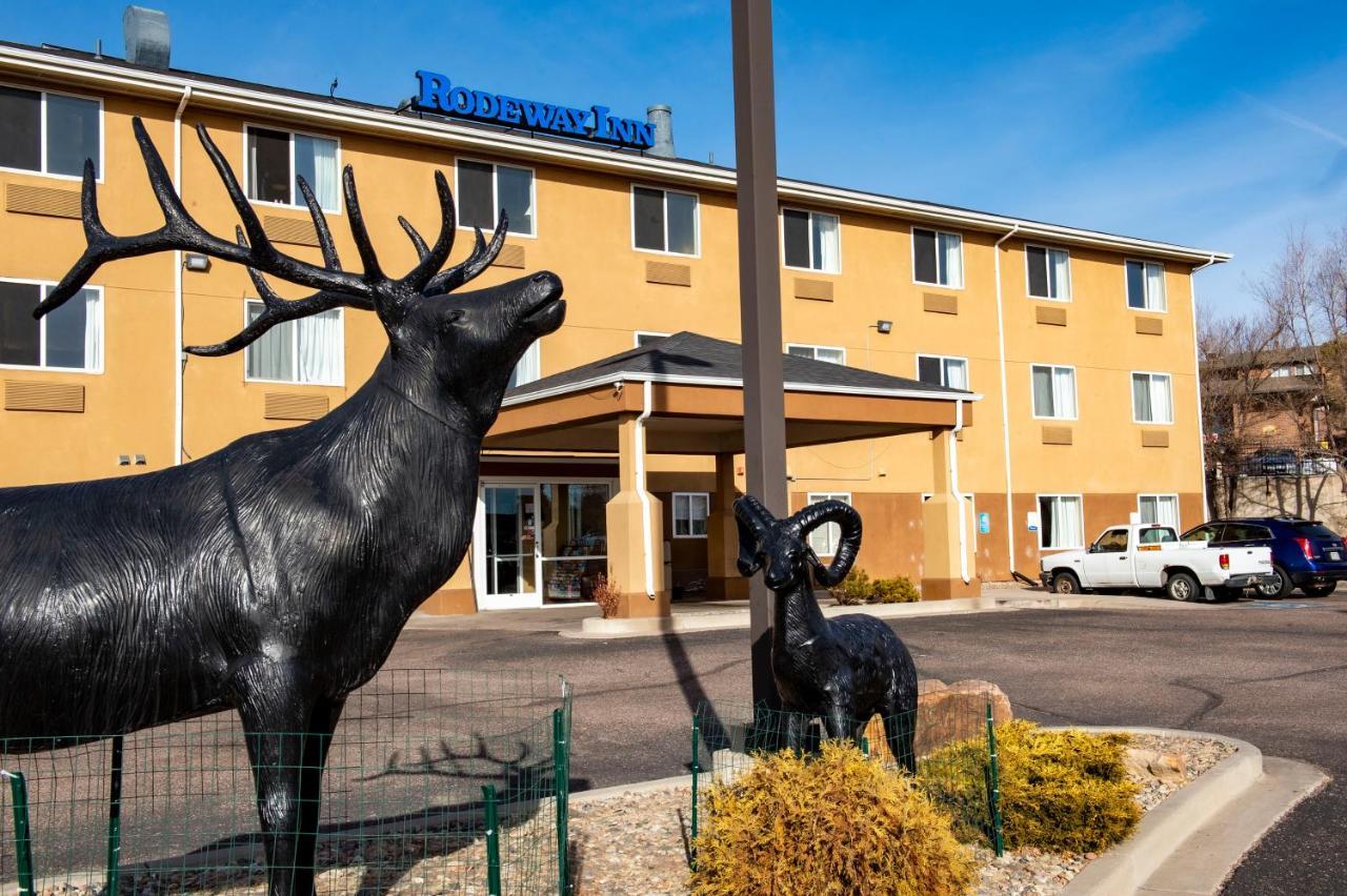 Rodeway Inn Central Colorado Springs Exterior photo